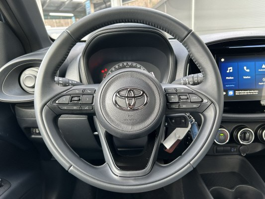 TOYOTA Aygo X 1.0 VVT-i Cmf Cmf