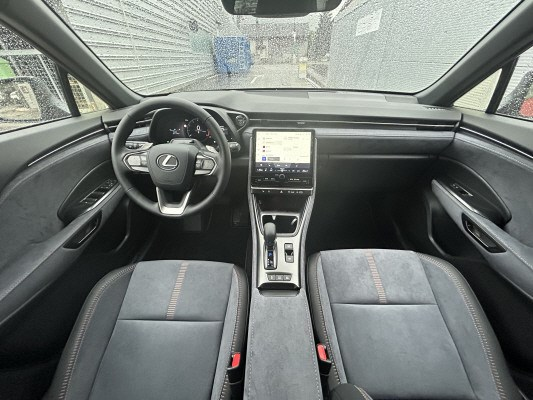 LEXUS LBX AWD Cool CVT Cool