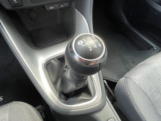 TOYOTA Yaris 1.5 Trend