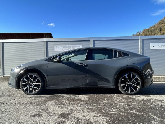 TOYOTA Prius 2.0 VVT-i PiH Prem.