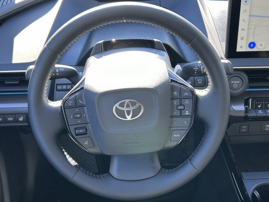 TOYOTA Prius 2.0 VVT-i PiH Prem.