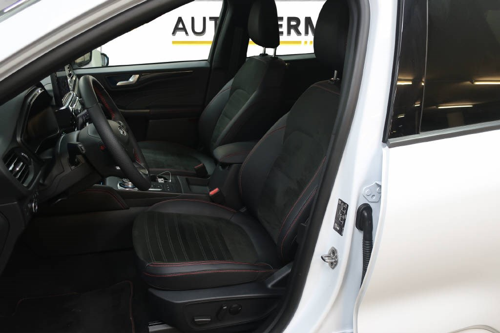 FORD Kuga 2.5 Hybrid ST-Line X 4x4