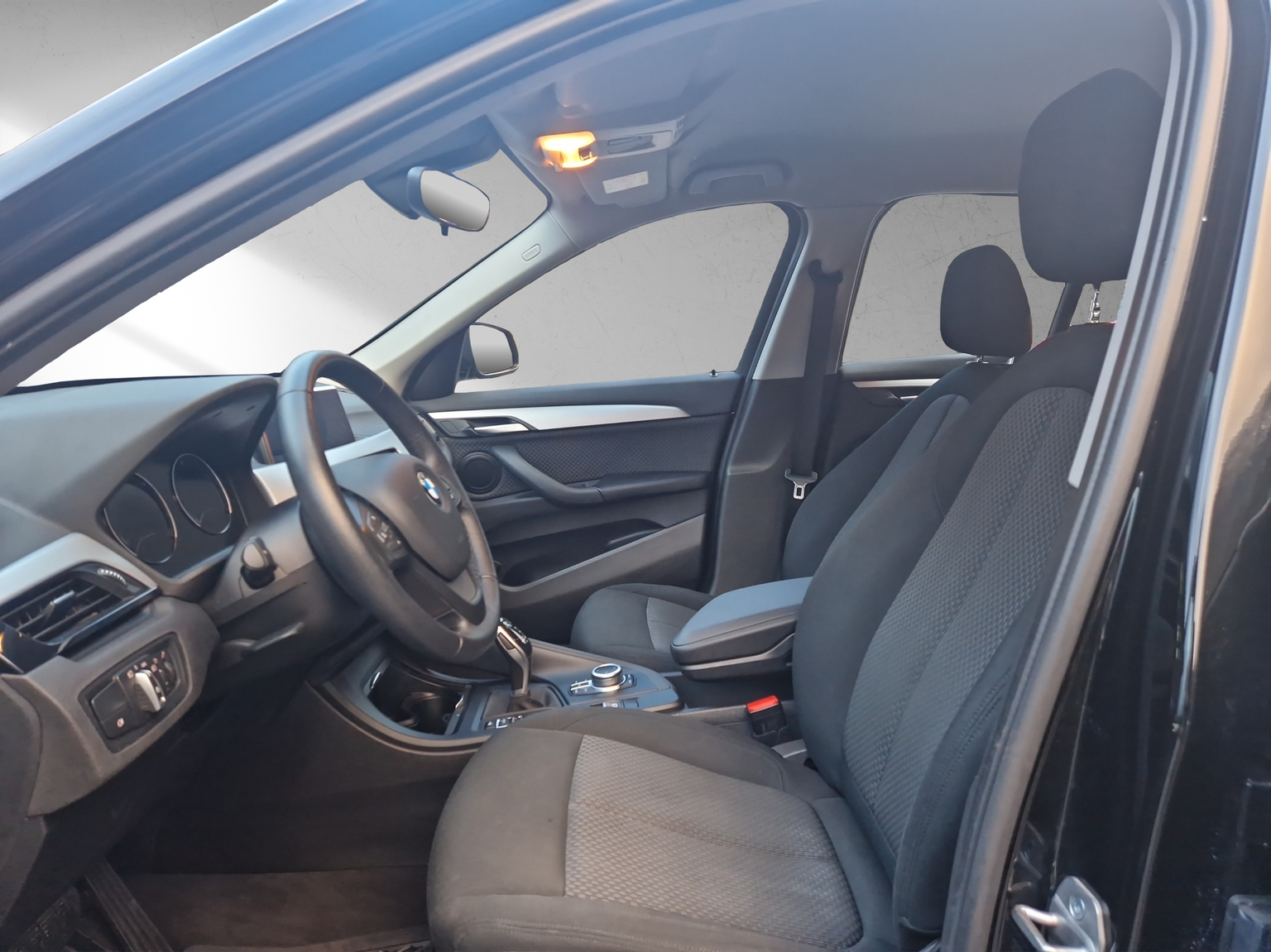 X1 xDrive 18d Essential Edition Steptronic