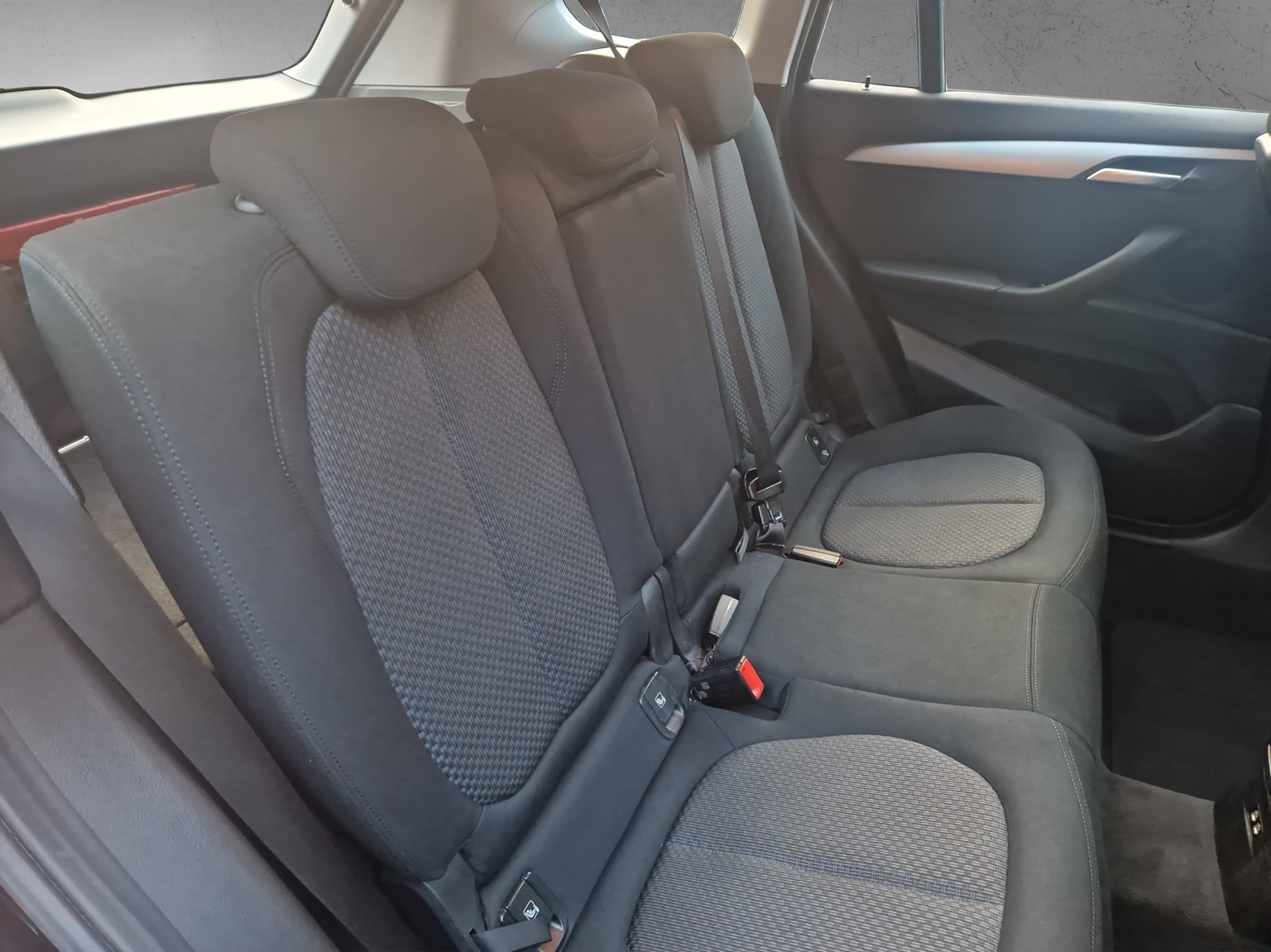 X1 xDrive 18d Essential Edition Steptronic