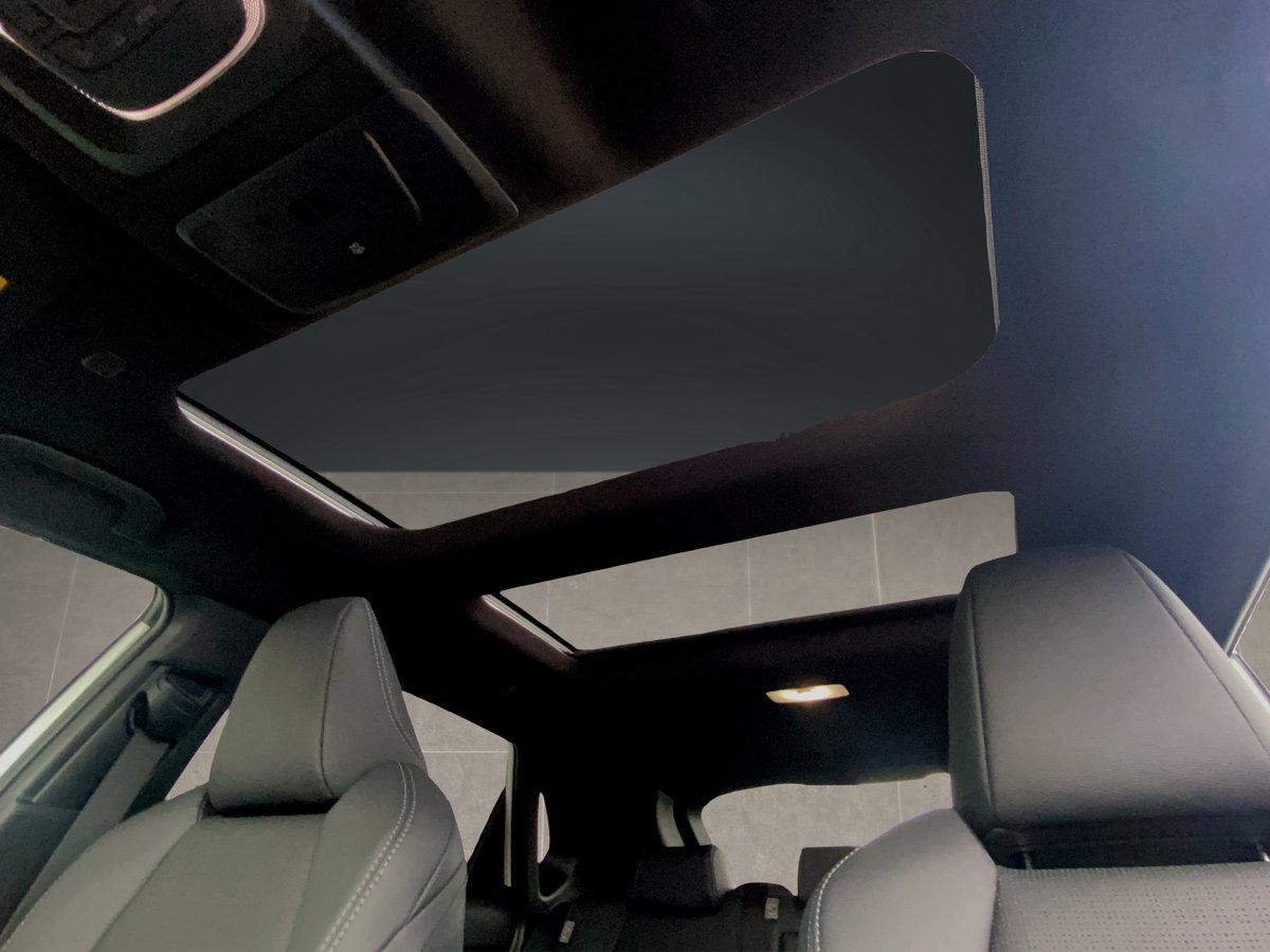 SUBARU Solterra eV Luxury AWD