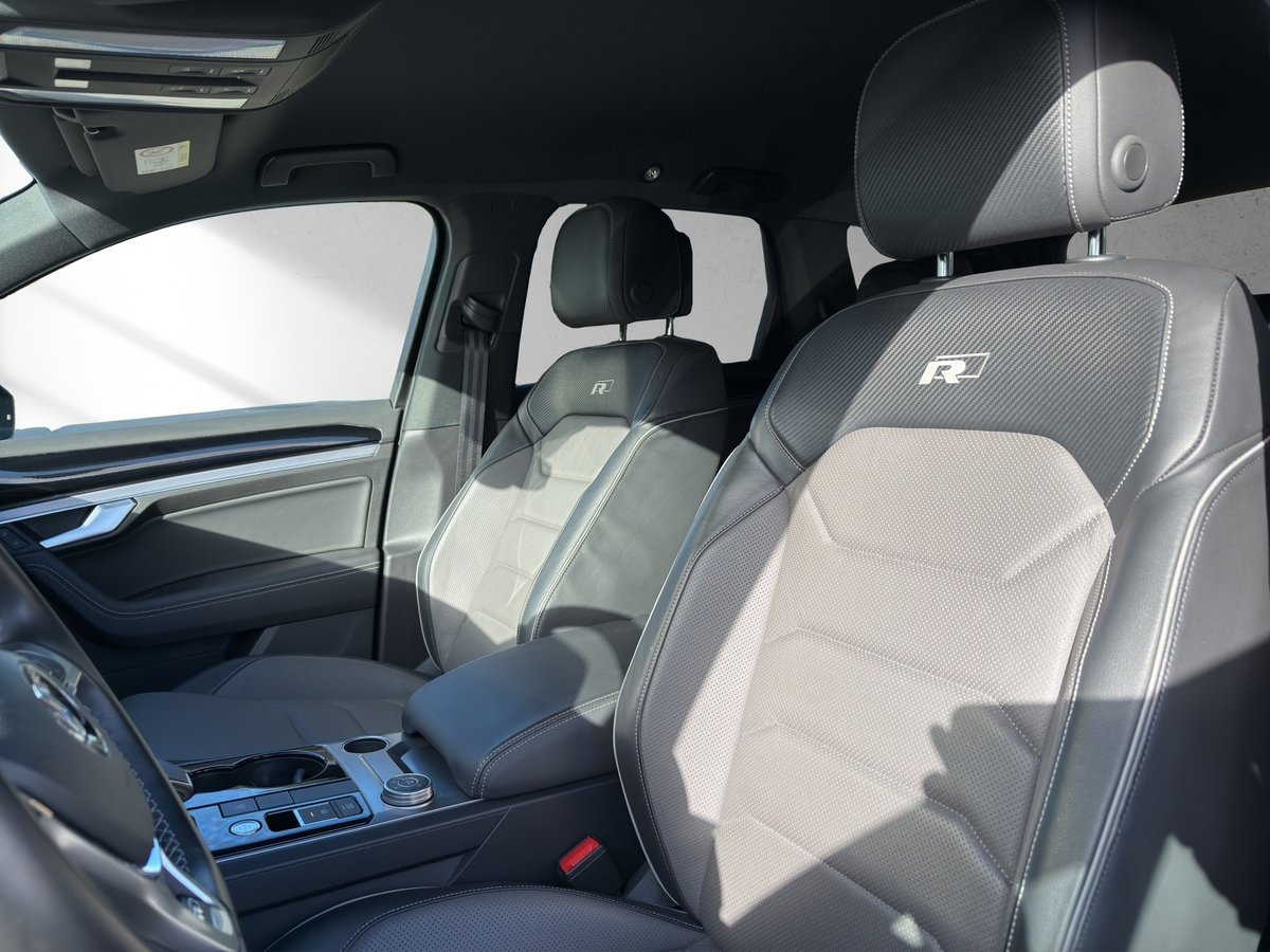 VW Touareg 3.0 TSI R-Line Tiptronic