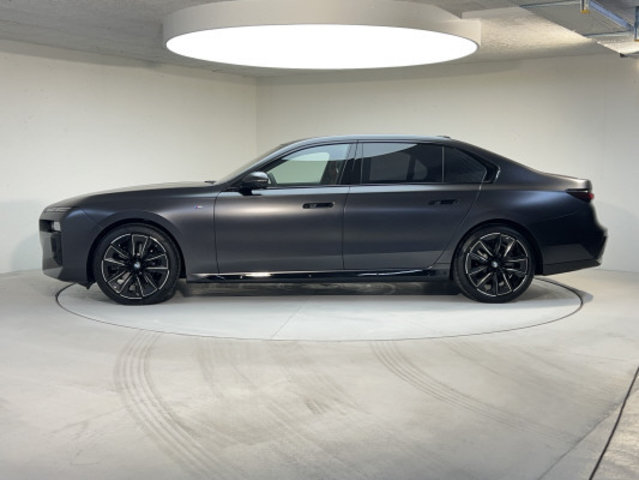 BMW 740d xDr 48V M Sport Pro