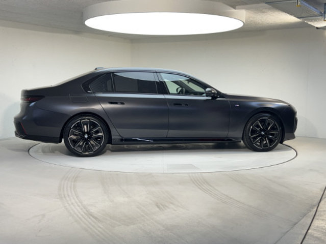 BMW 740d xDr 48V M Sport Pro