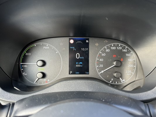 TOYOTA Yaris 1.5 Comfort e-CVT