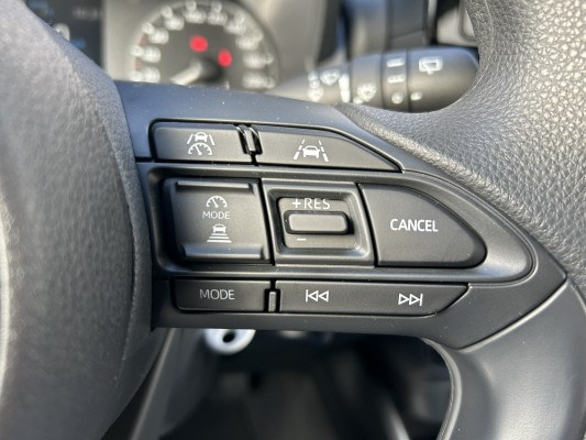 TOYOTA Yaris 1.5 Comfort e-CVT