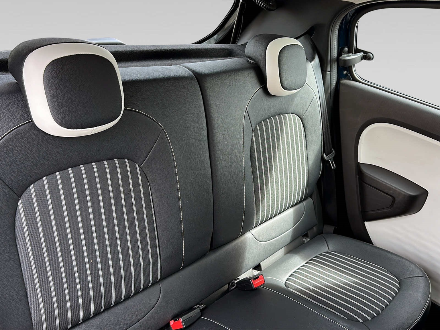 RENAULT Twingo E-Tech Intens