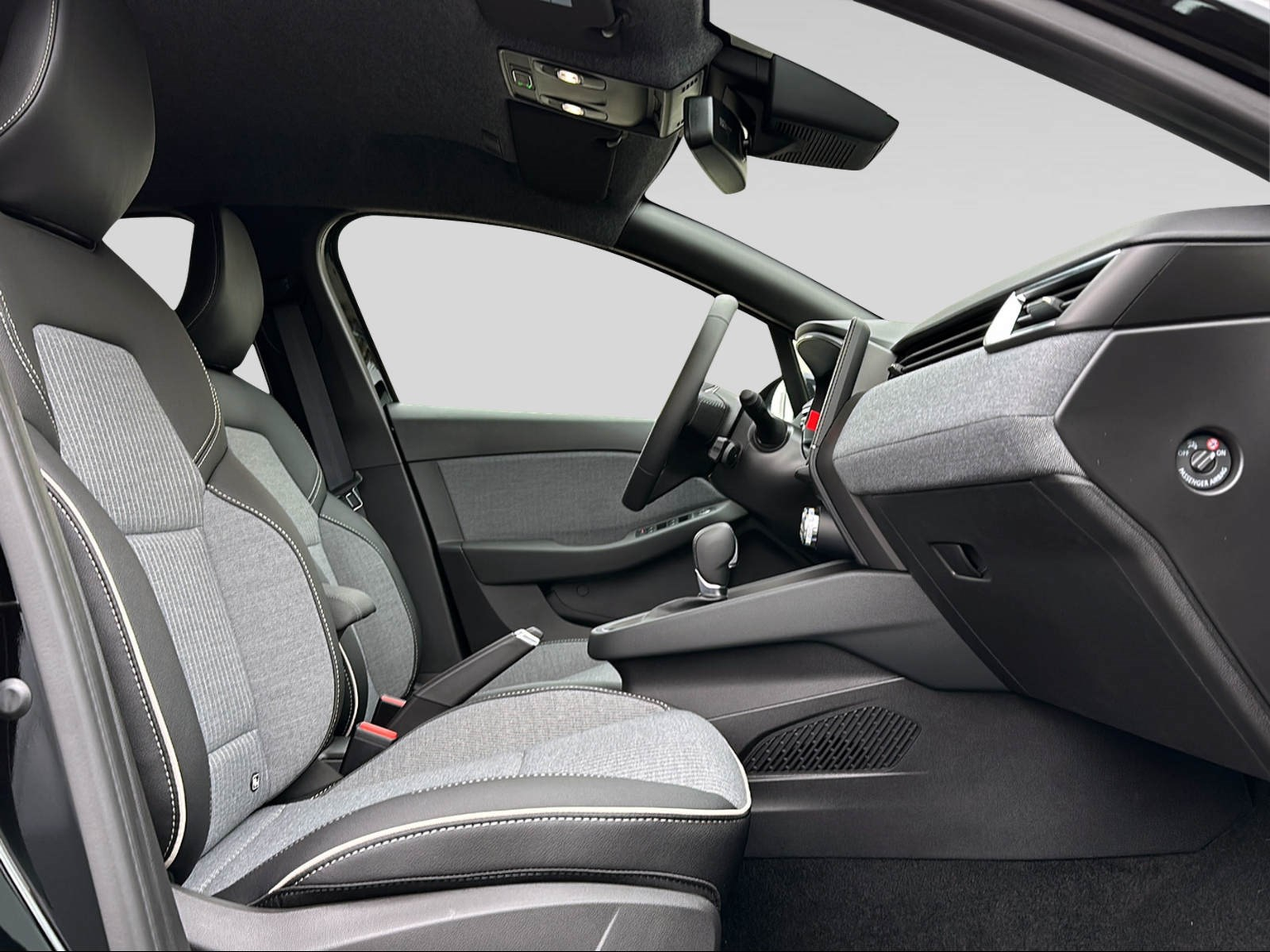 RENAULT CLIO techno E-TECH full hybrid 145