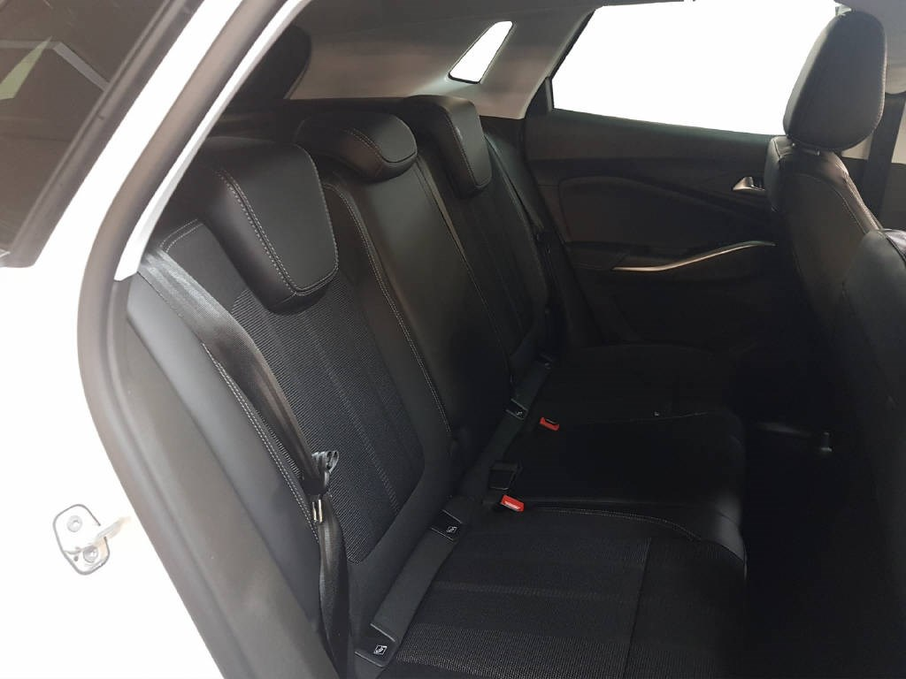 OPEL Grandland 1.6 T PHEV Elegance