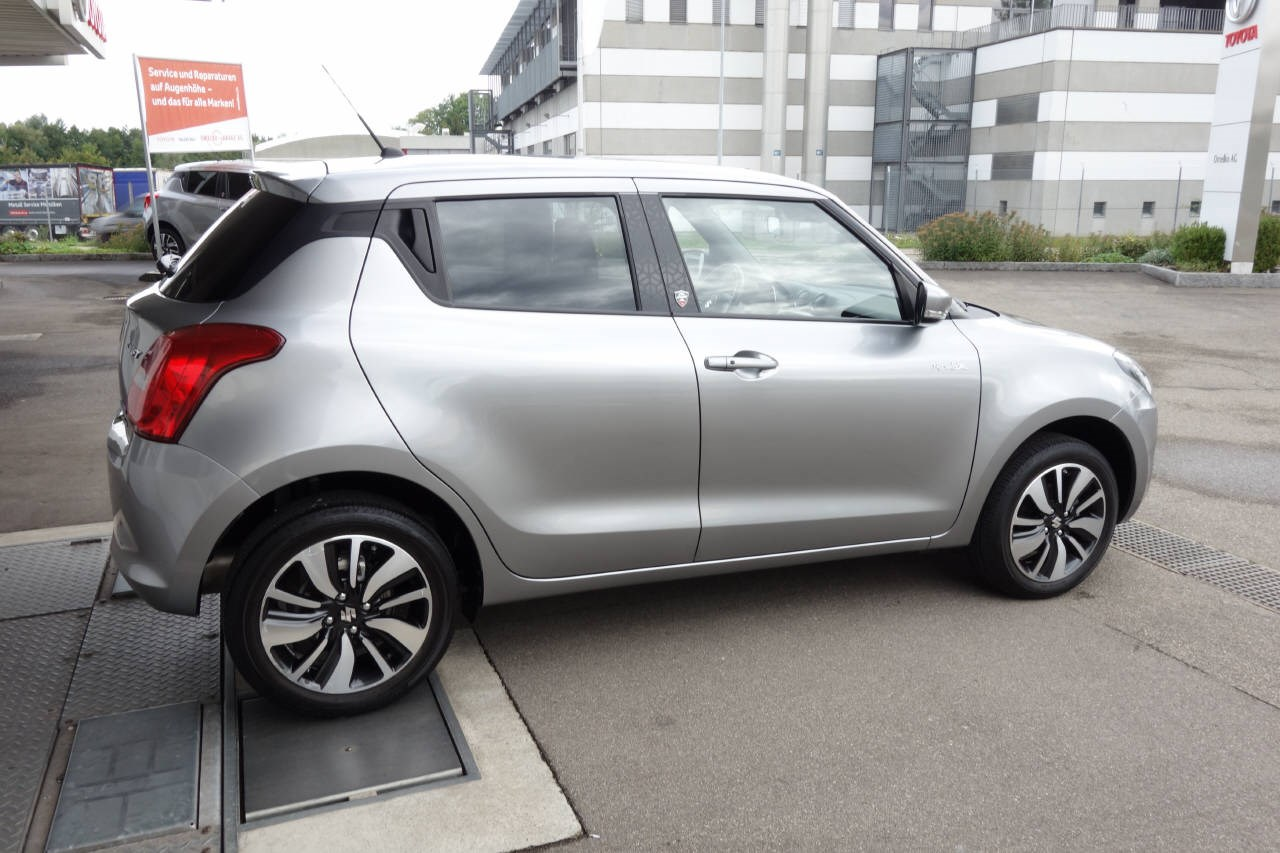 SUZUKI Swift 1.2 Piz Sulai Top Hybrid 4x4