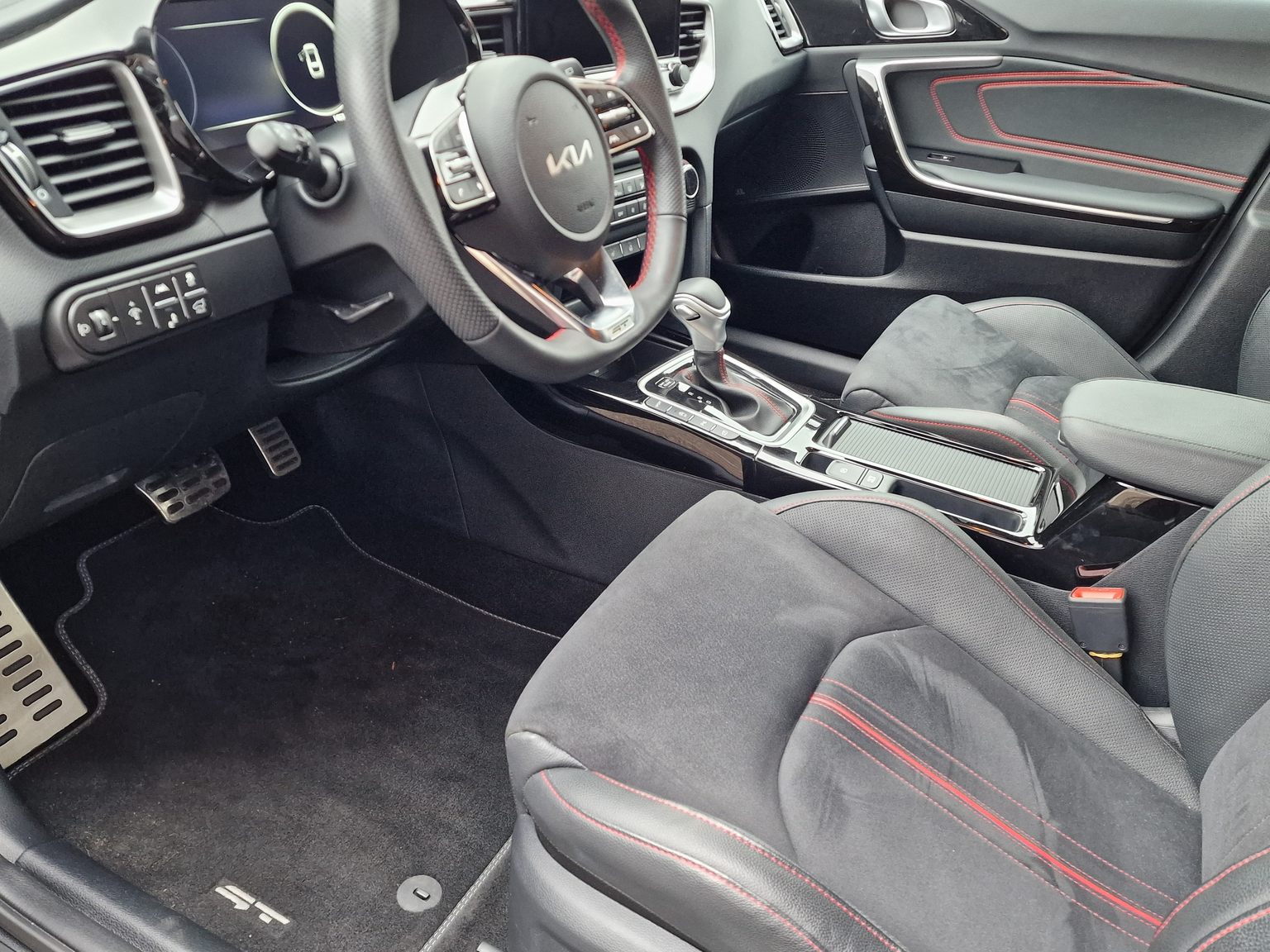 KIA ProCeed 1.6 T-GDi GT DCT