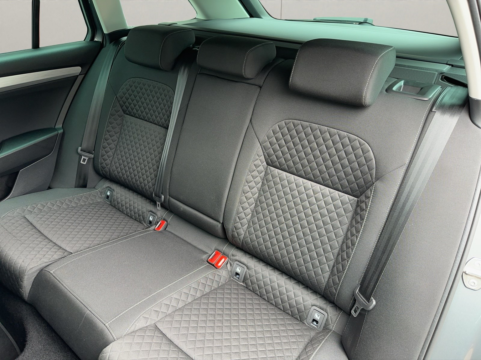SKODA Superb Combi 2.0 TDI 200 Ambition 4x4 DSG