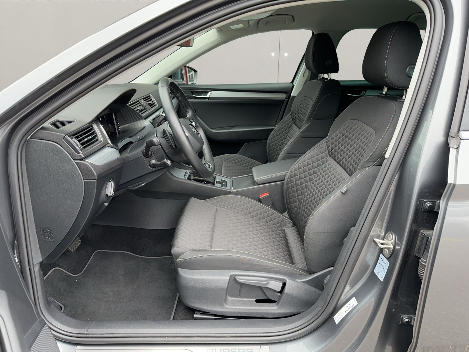 SKODA Superb Combi 2.0 TDI 200 Ambition 4x4 DSG