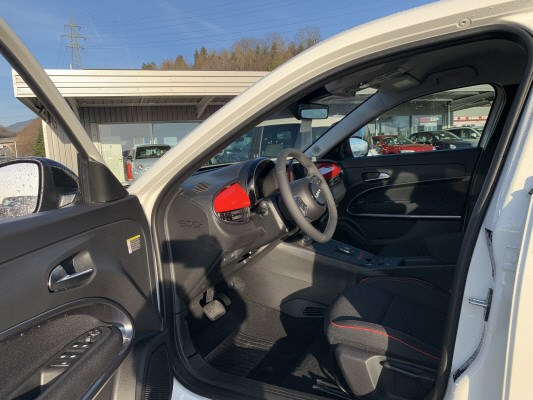 FIAT 600e Red