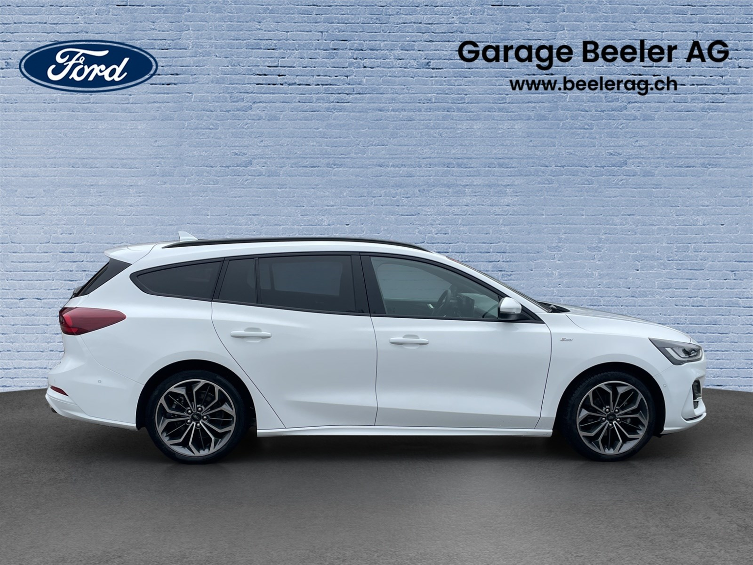 FORD Focus Station Wagon 1.0i EcoB Hybrid 155 ST-Line X