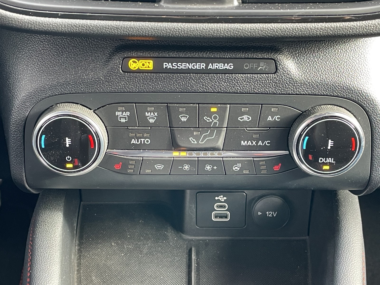 FORD Kuga 2.5 Hybrid ST-Line X 4x4