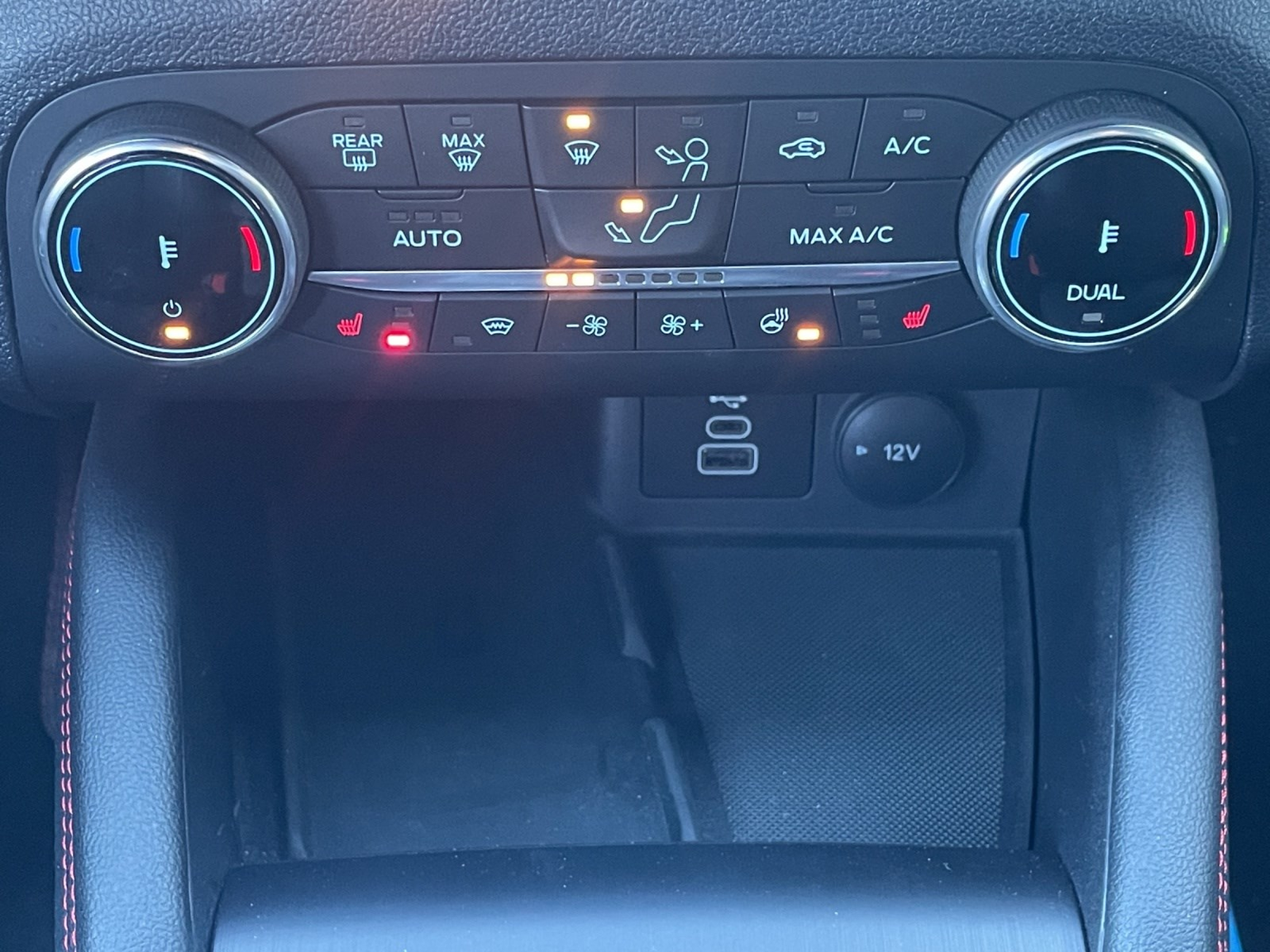 FORD Kuga 2.5 Hybrid ST-Line 4x4