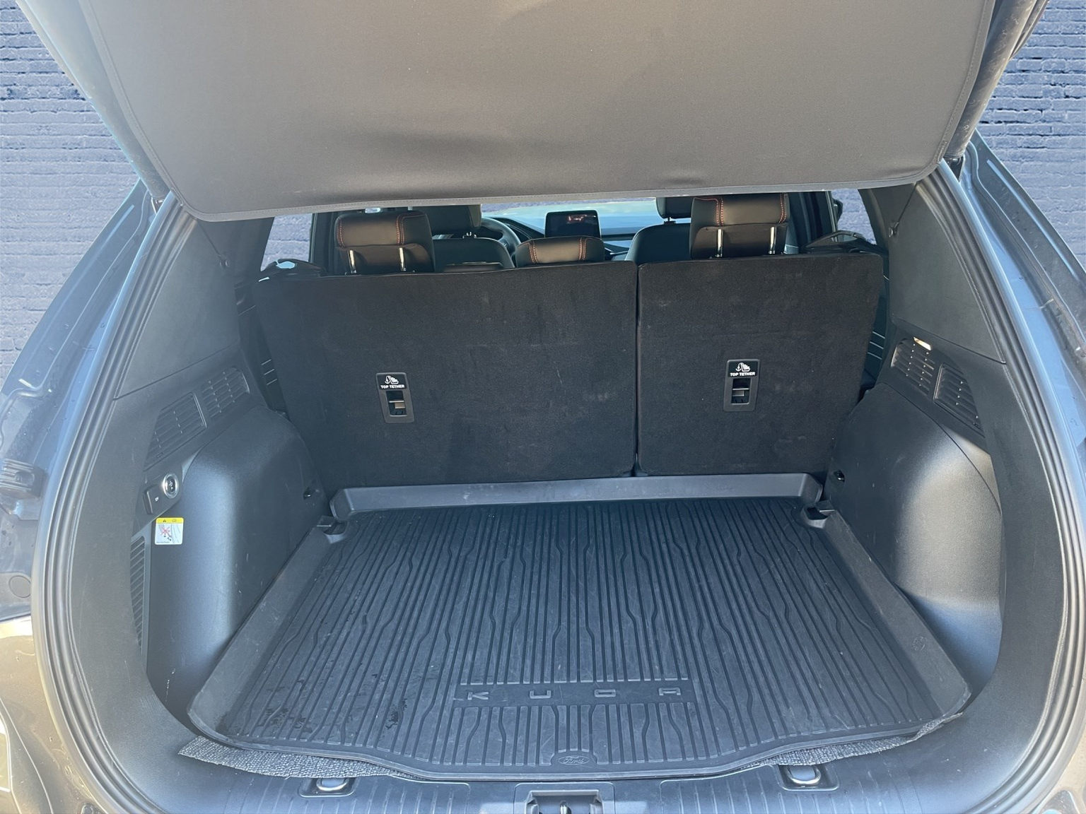 FORD Kuga 2.5 Hybrid ST-Line 4x4