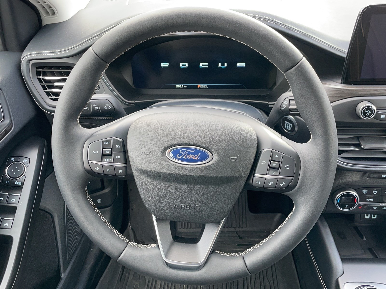 FORD Focus 1.0i EcoB 125 Vignale