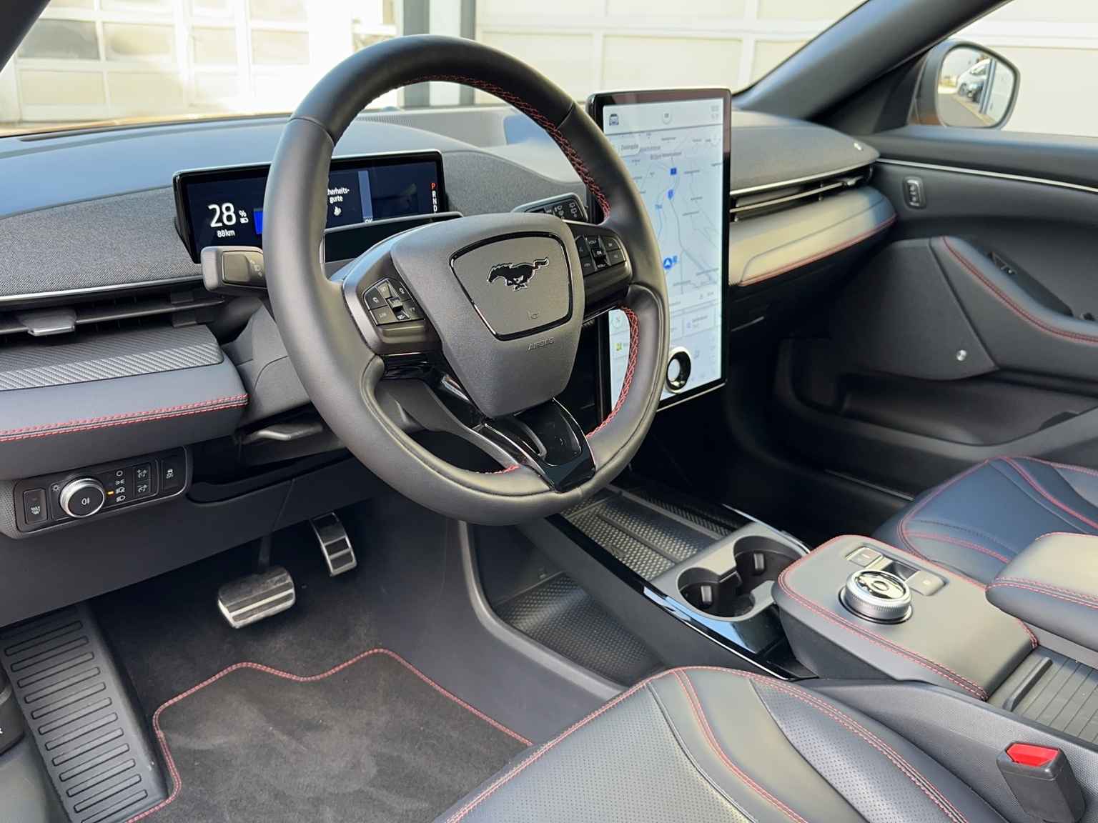 FORD Mustang MACH-E AWD 75 kWh