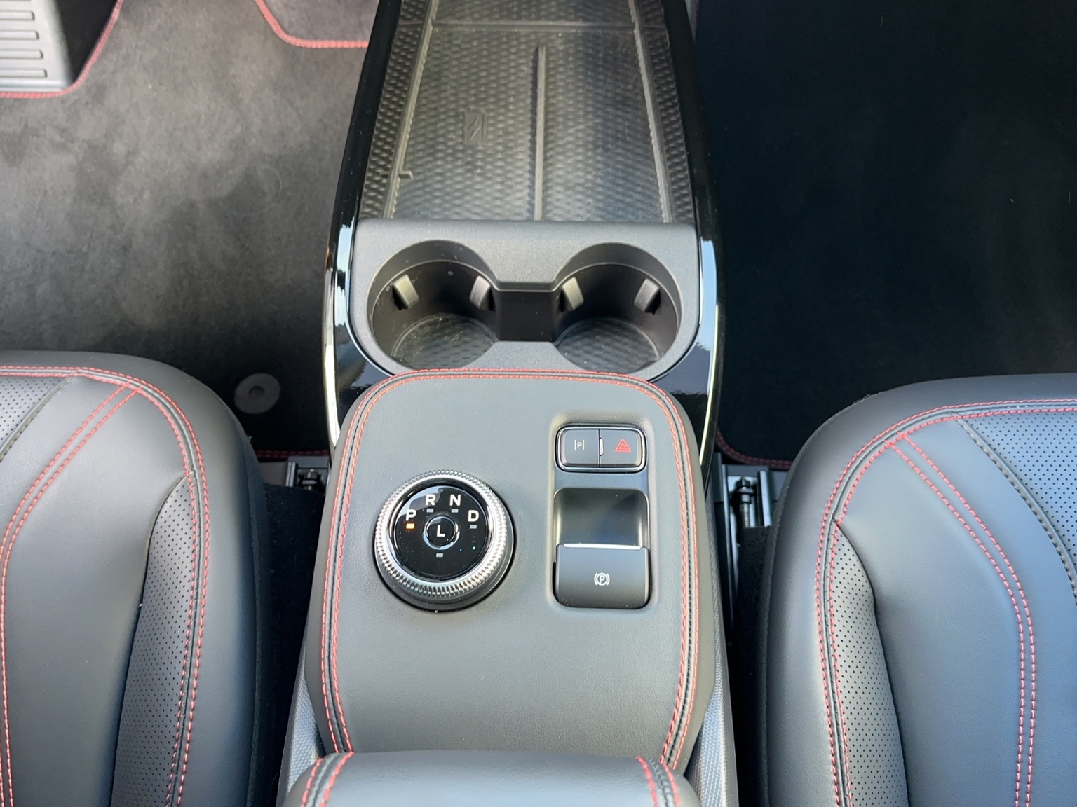 FORD Mustang MACH-E AWD 75 kWh