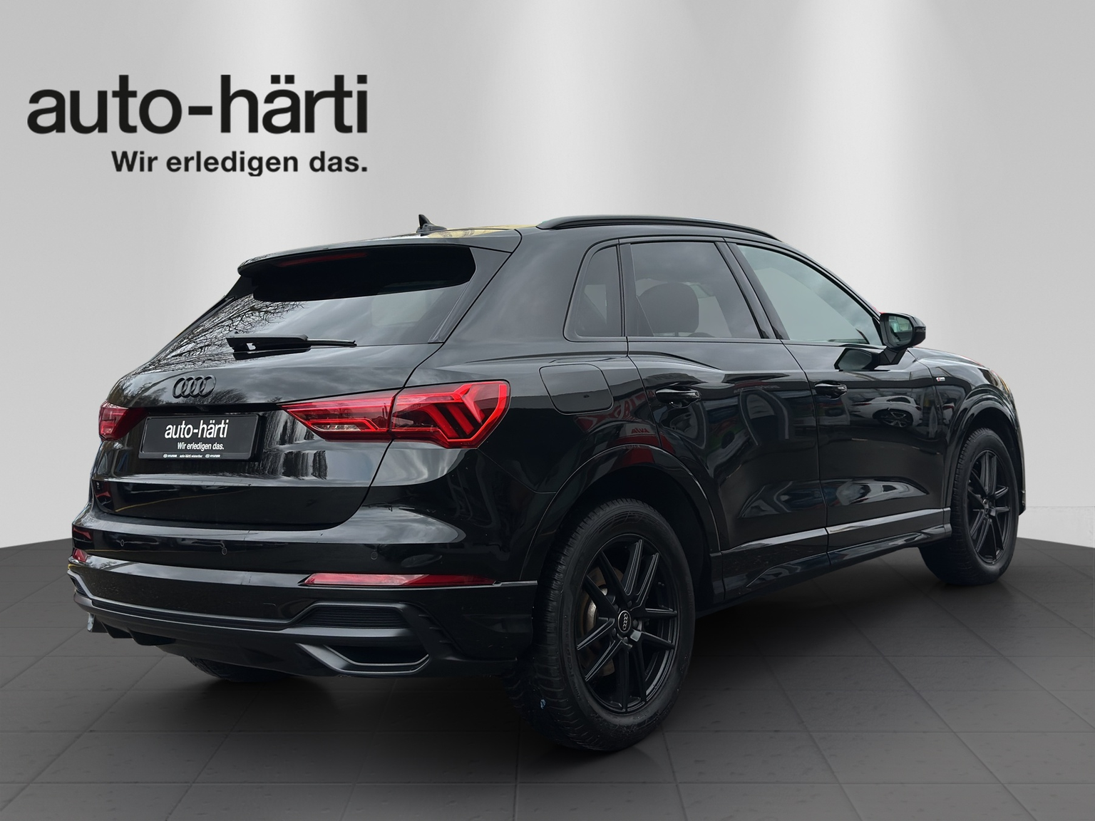 AUDI Q3 45  e S lineAttr S-tr