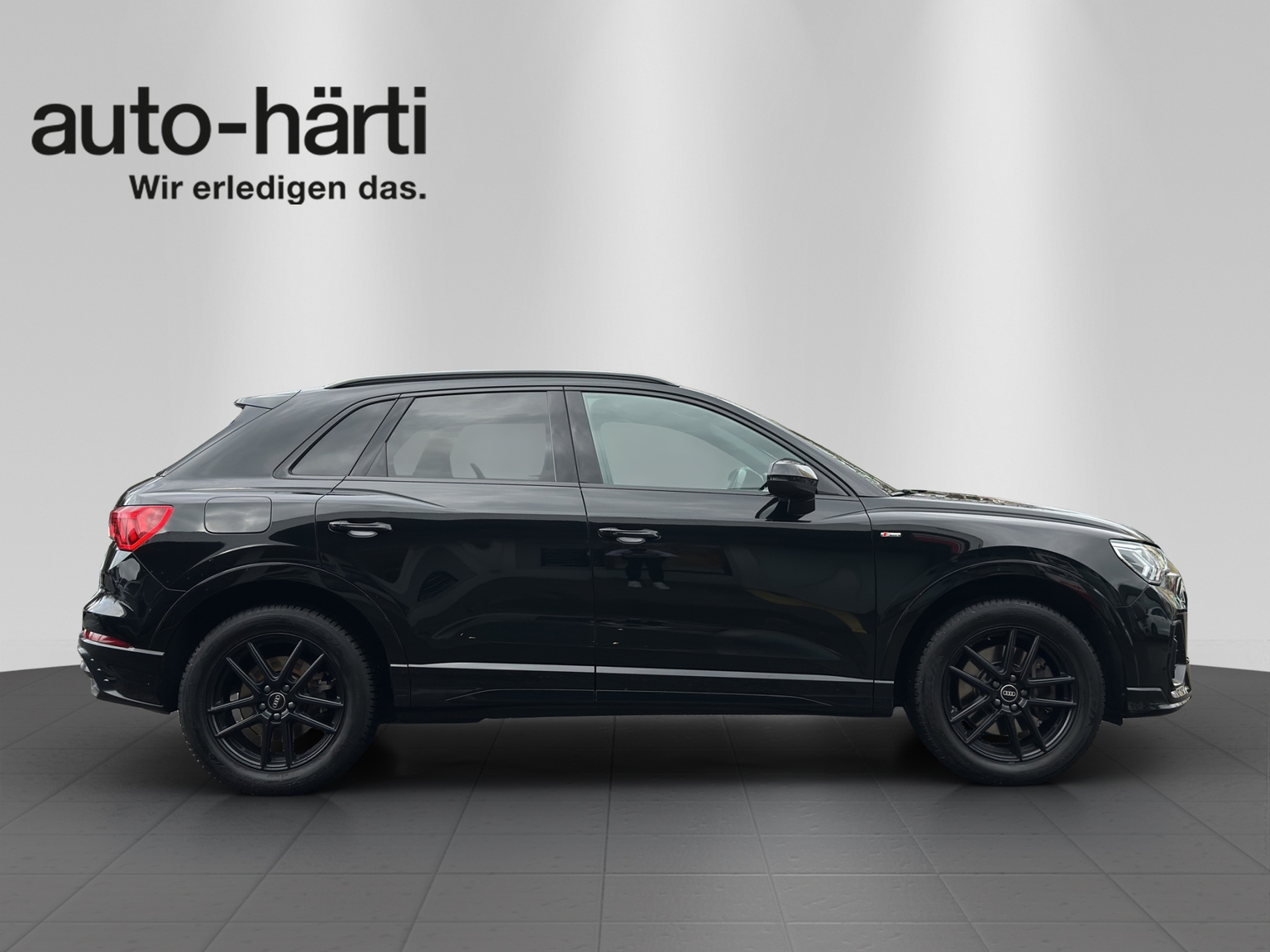 AUDI Q3 45  e S lineAttr S-tr
