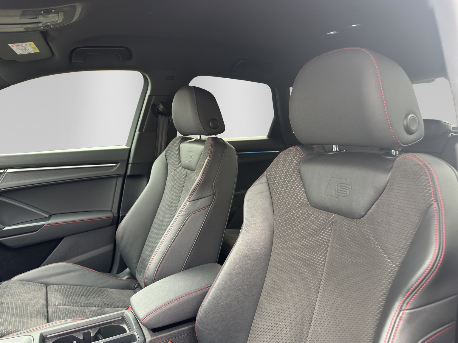 AUDI Q3 45  e S lineAttr S-tr