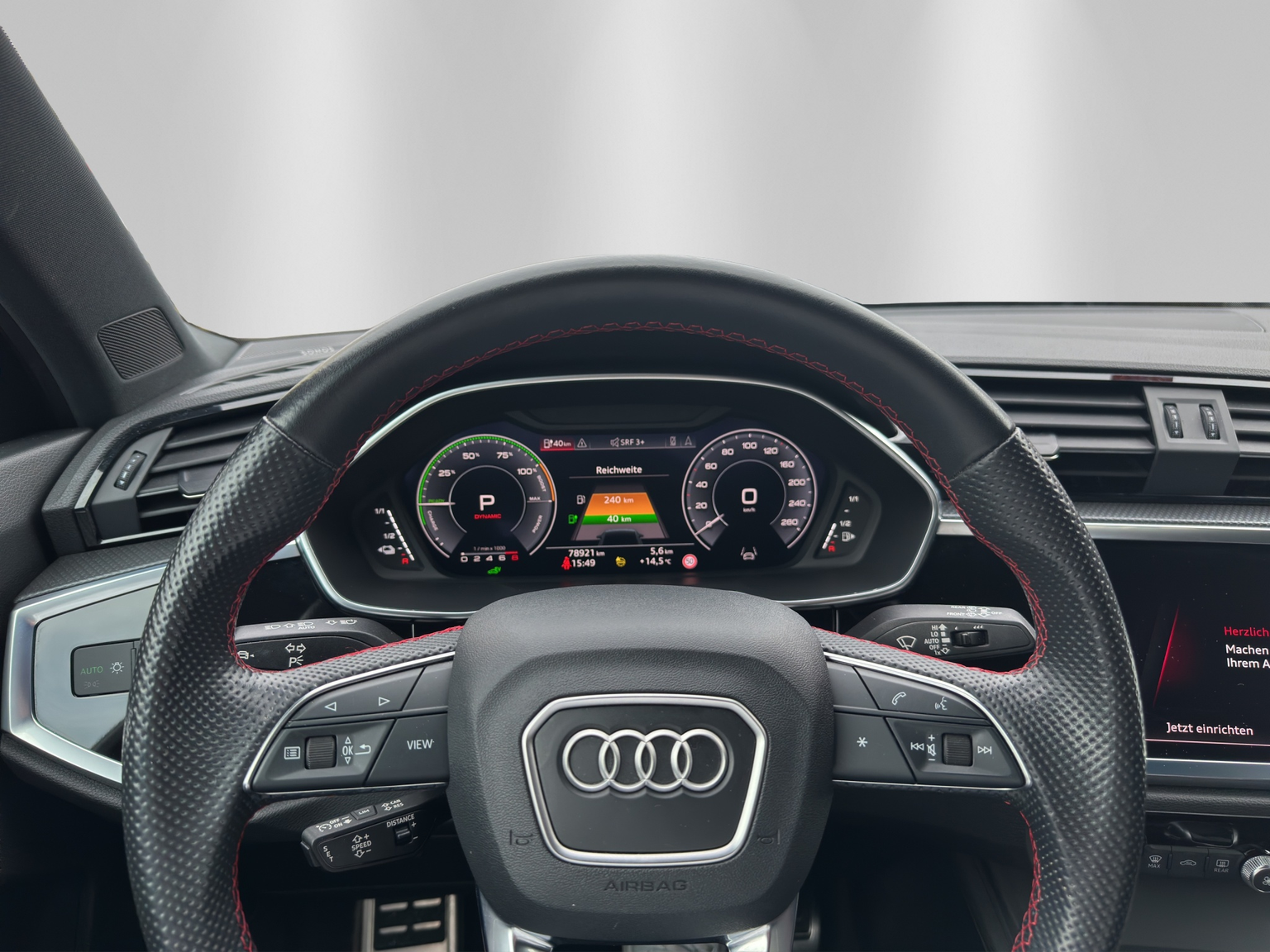 AUDI Q3 45  e S lineAttr S-tr