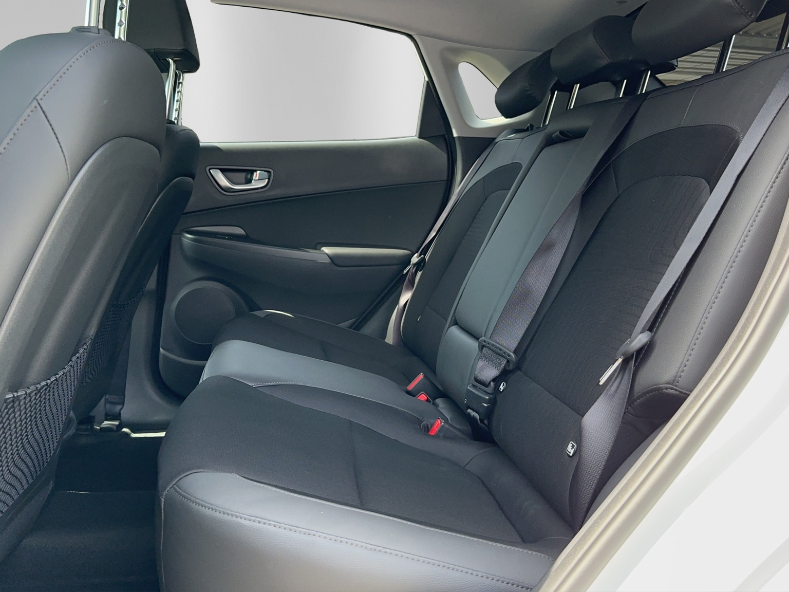 HYUNDAI Kona EV Amplia