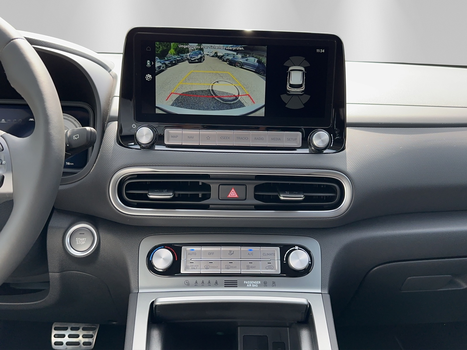 HYUNDAI Kona EV Amplia