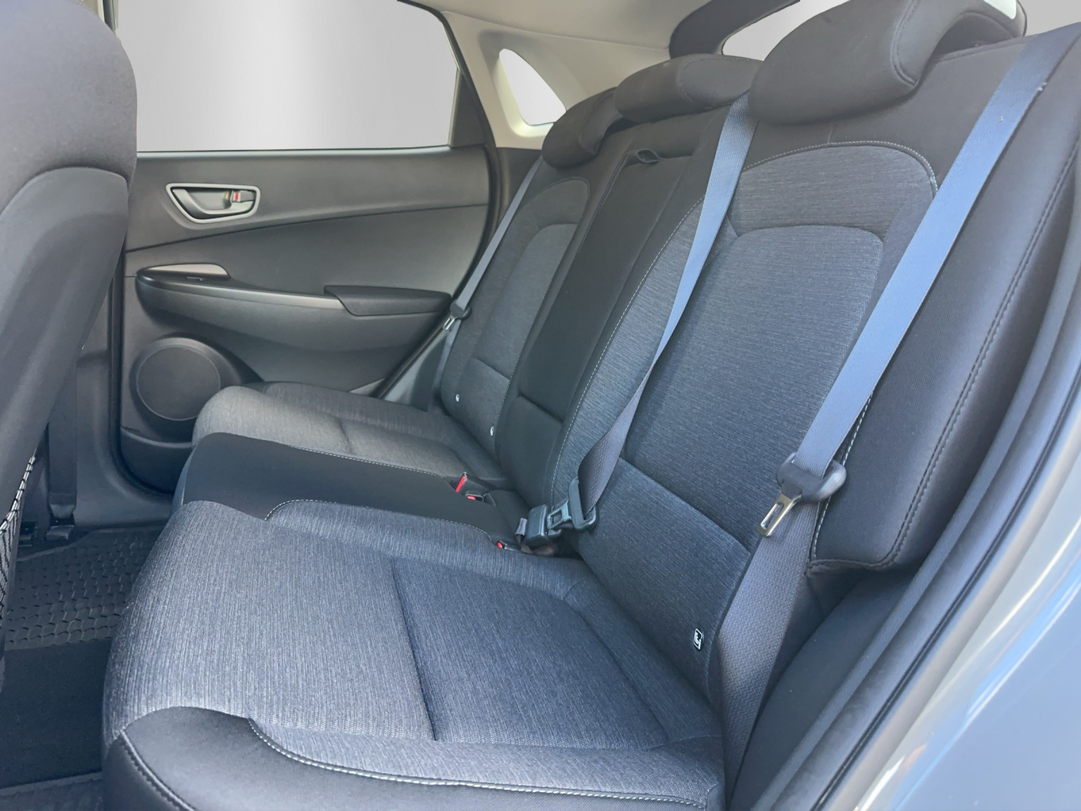 HYUNDAI Kona EV Amplia