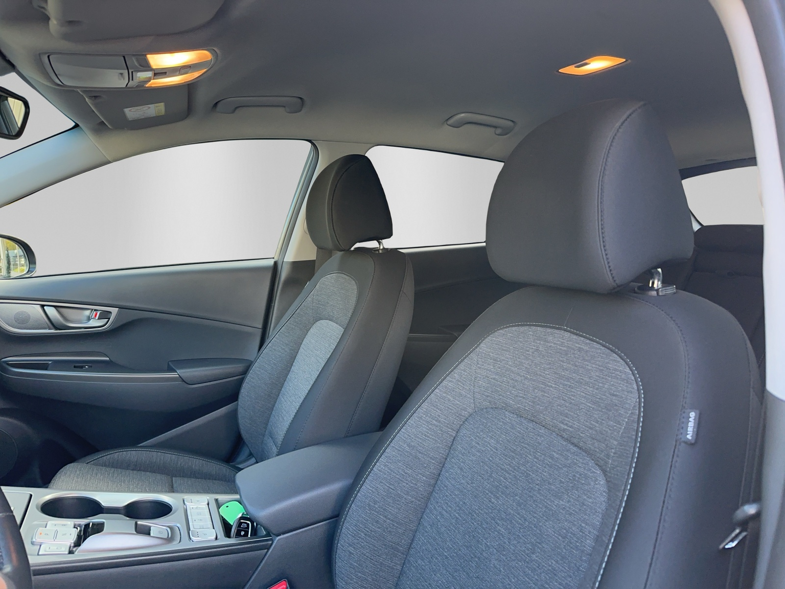 HYUNDAI Kona EV Amplia