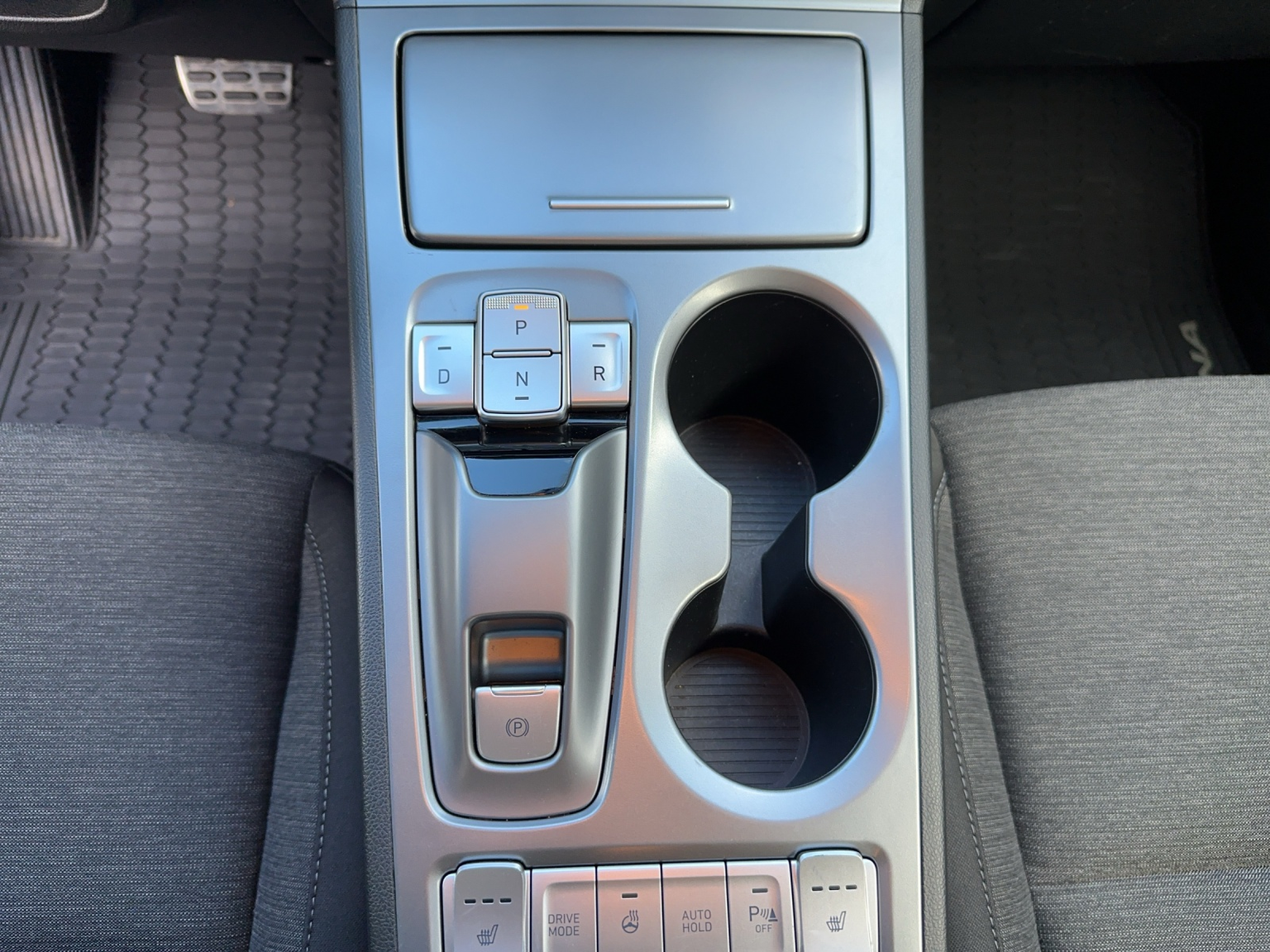 HYUNDAI Kona EV Amplia