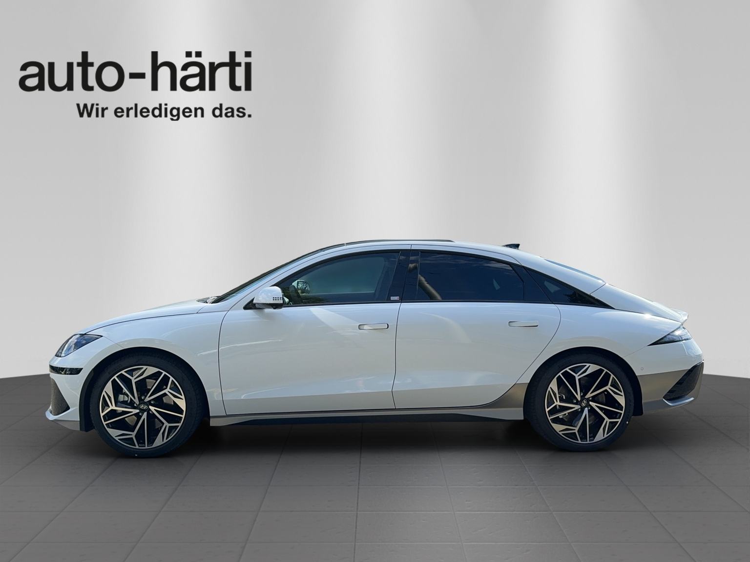 HYUNDAI Ioniq 6 77kWh Launch 2WD