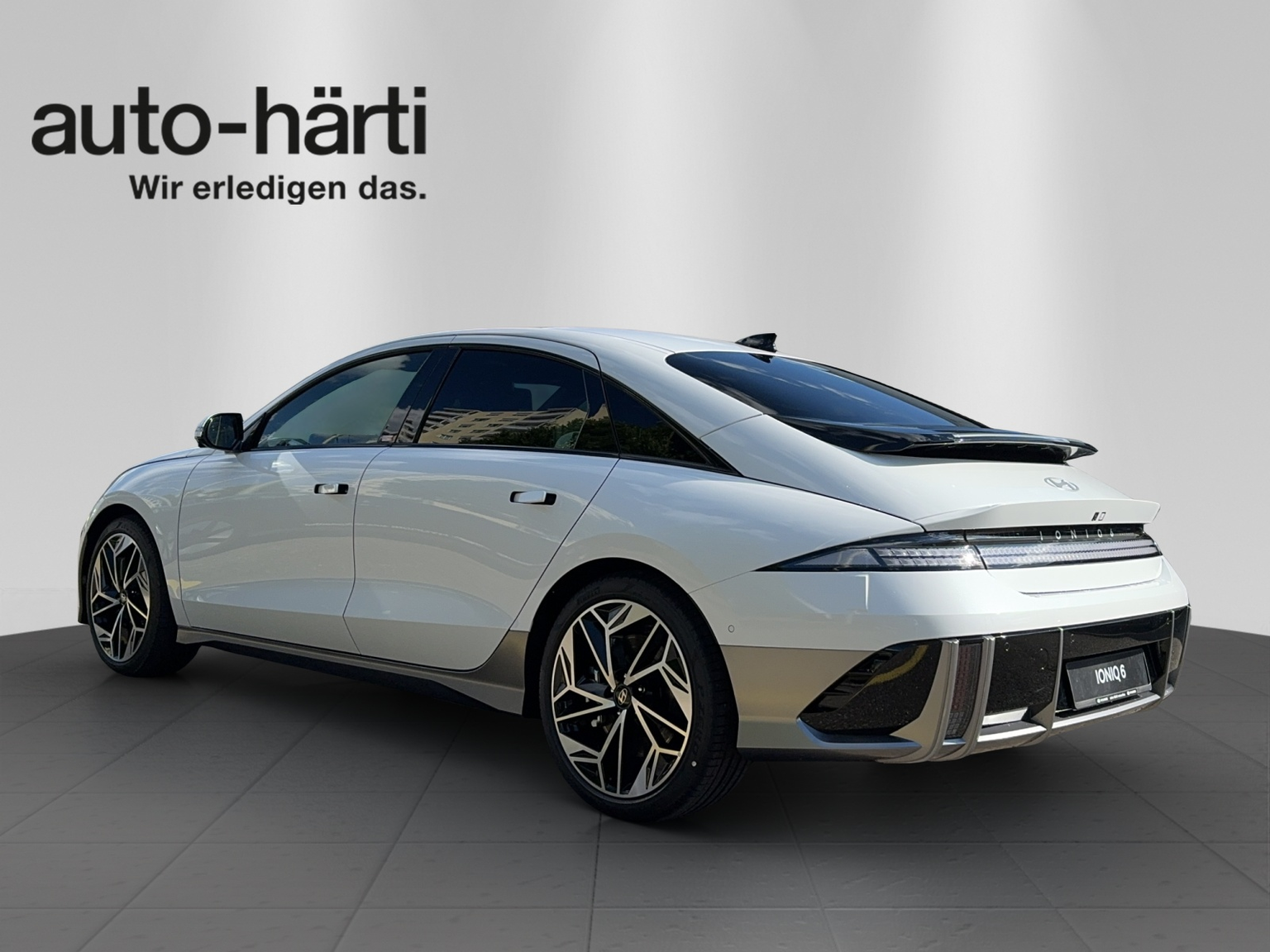HYUNDAI Ioniq 6 77kWh Launch 2WD