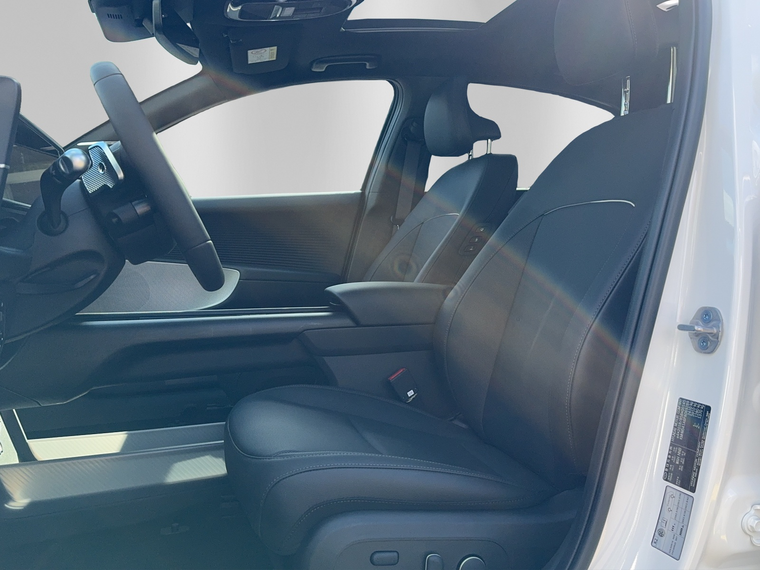 HYUNDAI Ioniq 6 77kWh Launch 2WD