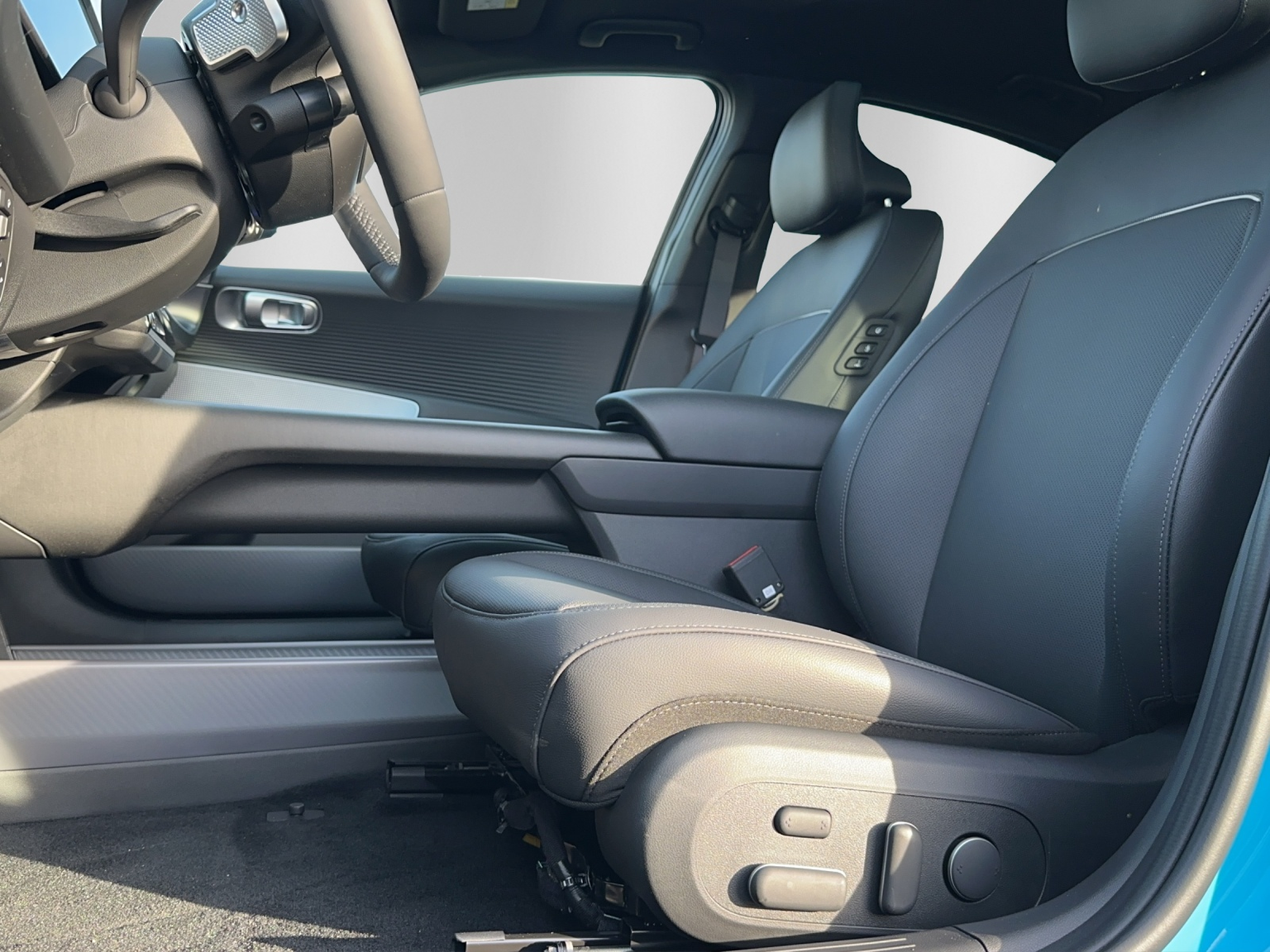 HYUNDAI Ioniq 6 77kWh Launch 2WD