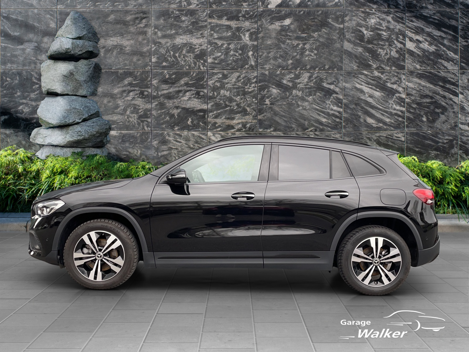 MERCEDES-BENZ GLA 200 Progressive 7G-DCT