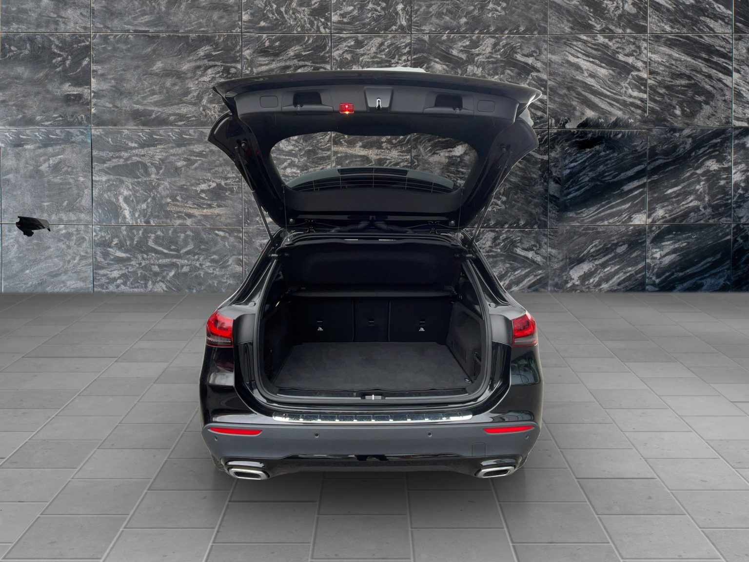 MERCEDES-BENZ GLA 200 Progressive 7G-DCT
