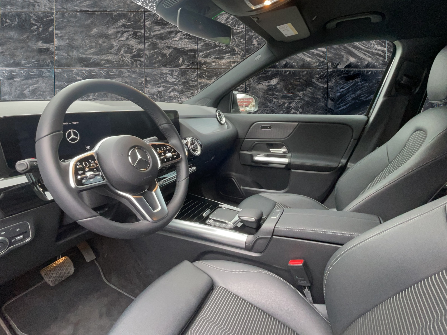 MERCEDES-BENZ GLA 200 Progressive 7G-DCT