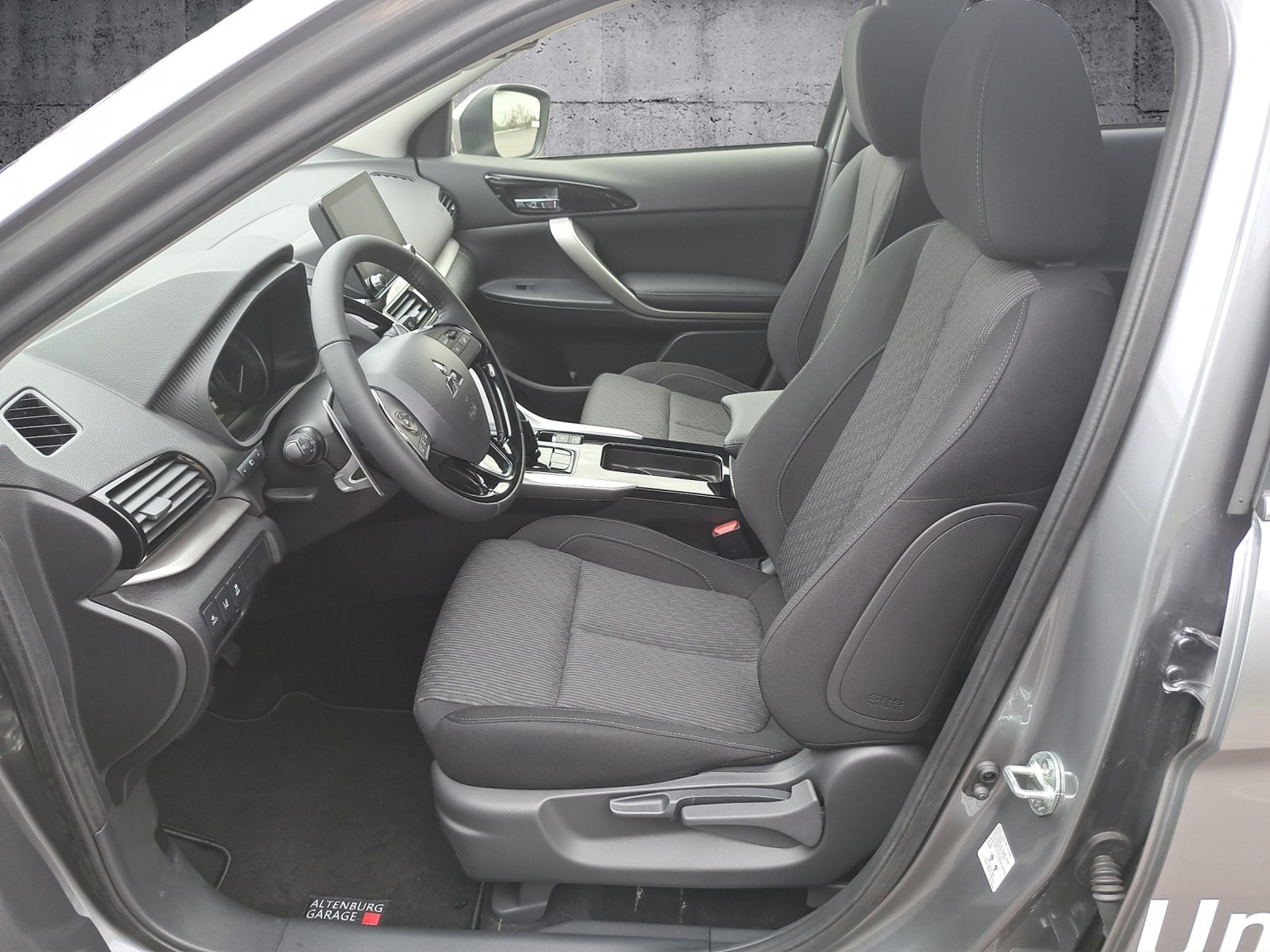 MITSUBISHI Eclipse Cross 2.4 PHEV Inform