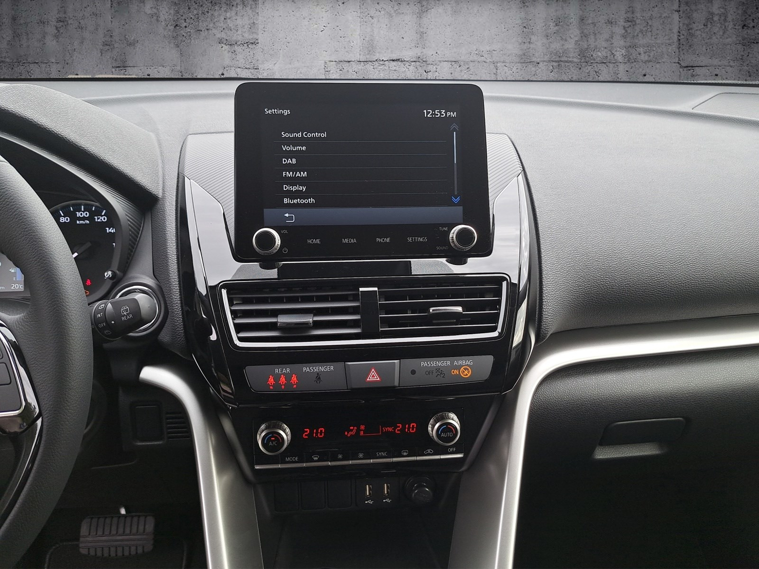 MITSUBISHI Eclipse Cross 2.4 PHEV Inform