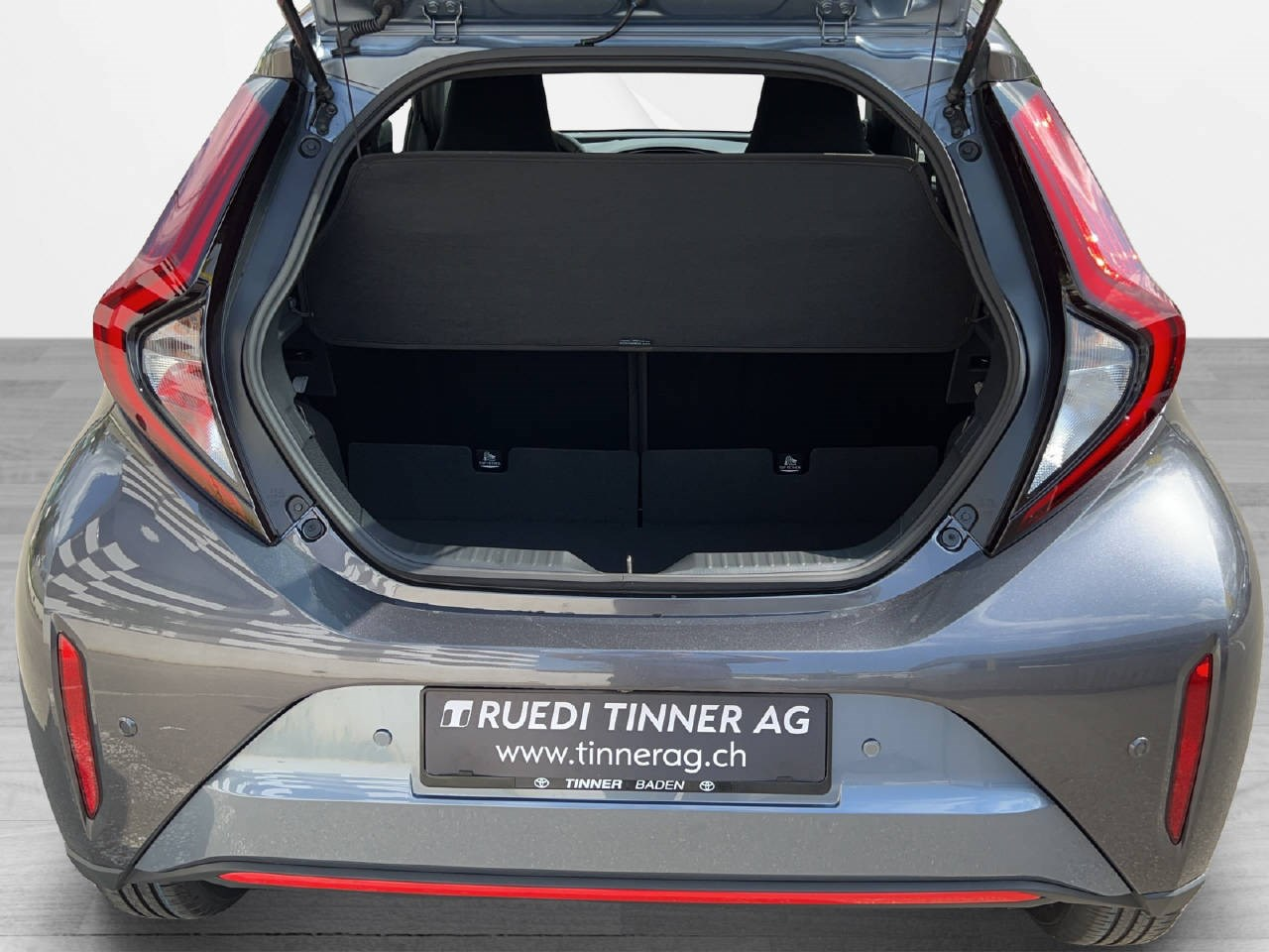 TOYOTA Aygo X 1.0 VVT-i Undercover