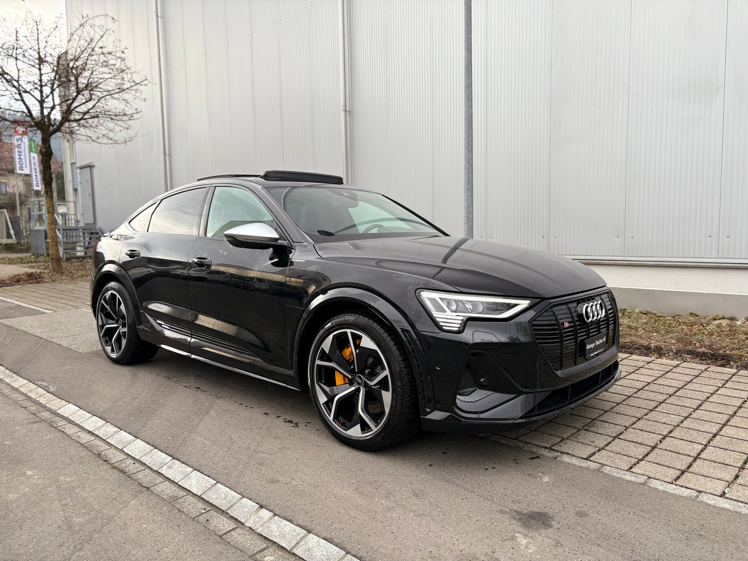 AUDI e-tron S Sportback quattro