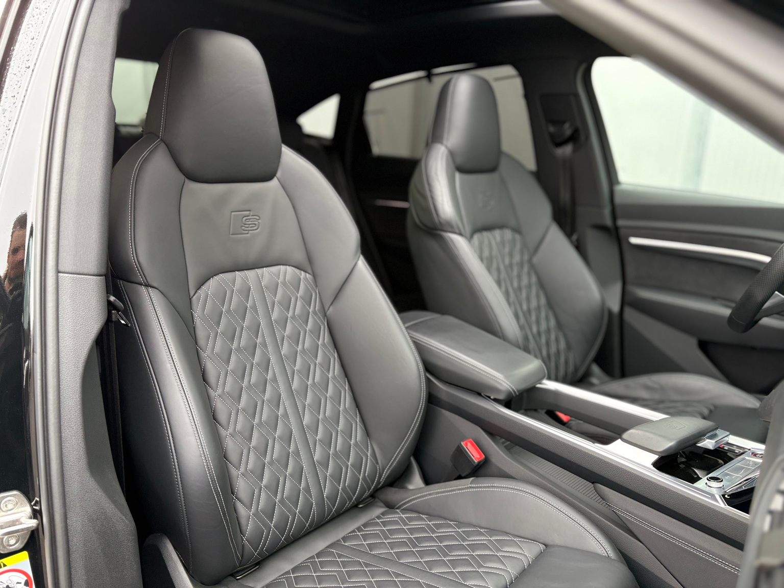 AUDI e-tron S Sportback quattro